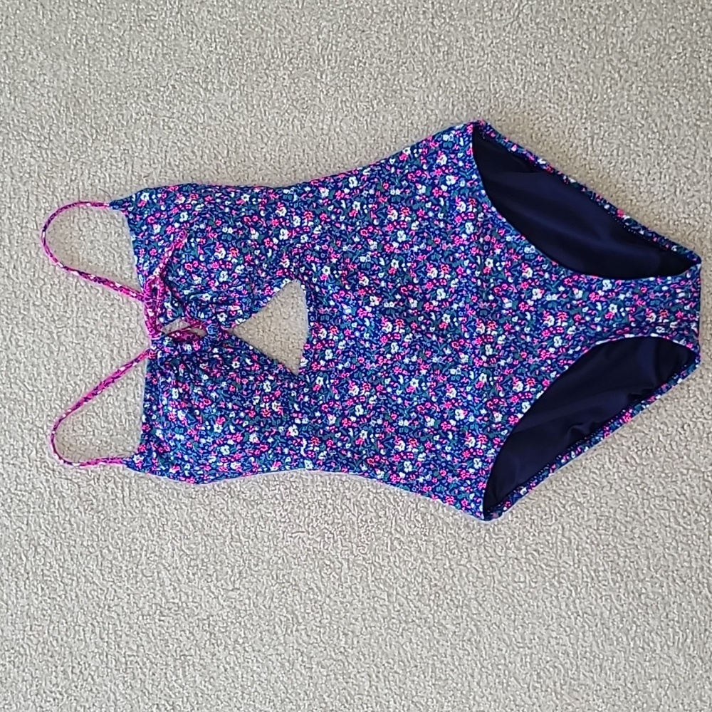 NWT GAP 0ne Piece Swimsuit Floral Sz:M